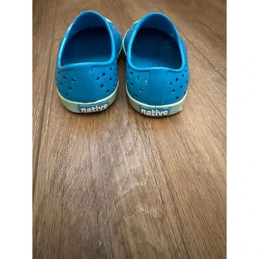 Native Jeffersons Sz 6